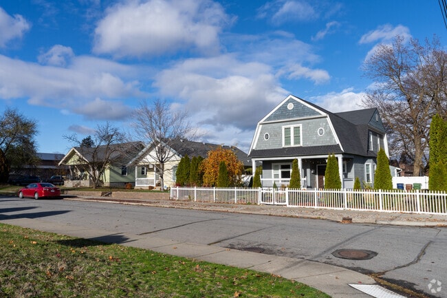 Ranch style home are less commonly found in the East Central neighborhood.