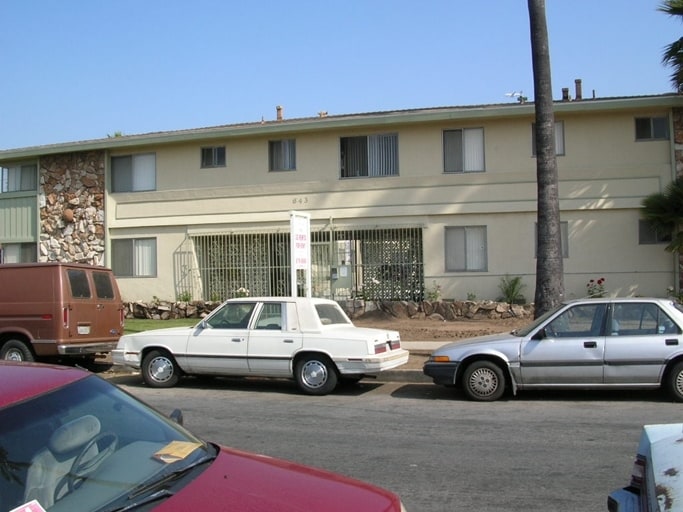 643 E 99th St, Inglewood, CA 90301 - photo 1