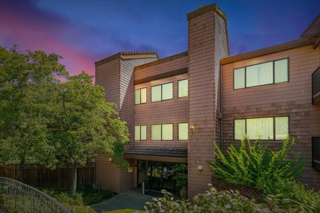 25676 University Ct unit University, Hayward, CA 94542 - photo 6