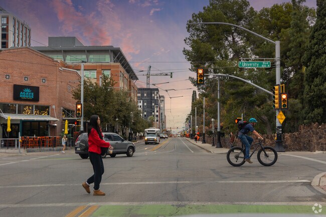 The UA Campus is adjacent from Rincon Heights, with many students biking or walking.