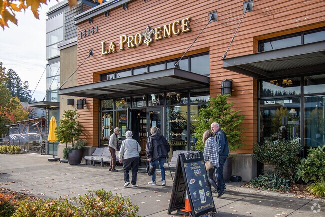 La Provence Boulangerie & Patisserie is a French-inspirared cafe offering food and pastries.