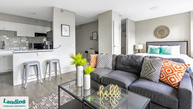 305 Dr M L K Jr St S unit 103, Saint Petersburg, FL 33705 - photo 3