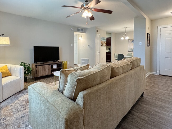 Bridgeway Apartments II, Lafayette, LA 70506 - photo 3