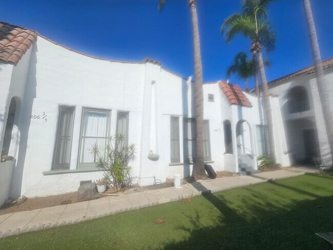 806 N Poinsettia Place, Los Angeles, CA 90046 - photo 7