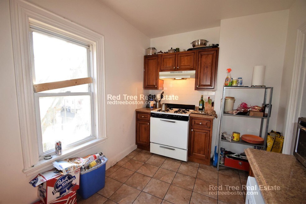 27 Pratt St unit 2, Allston, MA 02134 - photo 1