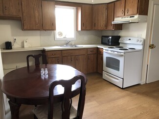 53 Plunkett St Unit 53B, Pittsfield, MA 01201
