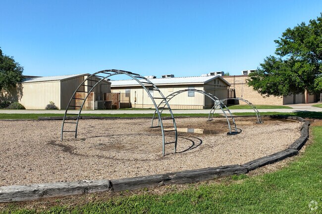 Souder Elementary School is a public school within Everman, TX.