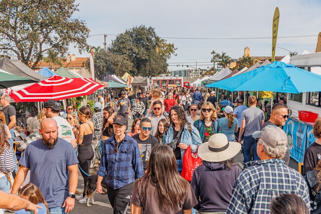 The Hillcrest Farmers Market assembles every Sunday morning.