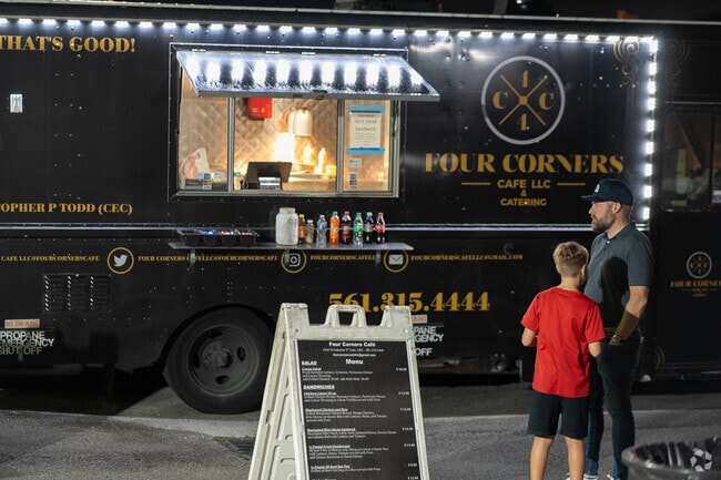 Fluffy's Foodie food truck visits The Mainlands of Tamarac Lakes weekly.
