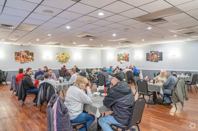 Dine at the Anthracite in the Scratch Kitchen is named after the coal history of Hilldale.