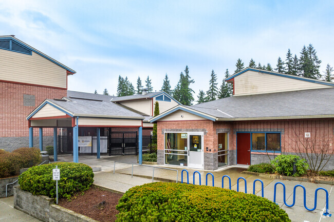 Mill Creek Elementary School has been serving the Mill Creek, WA community since 1988.