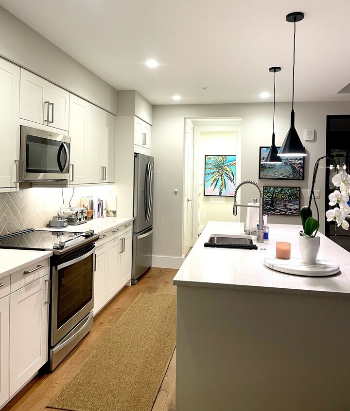 1111 Central Ave Unit 503, Naples, FL 34102