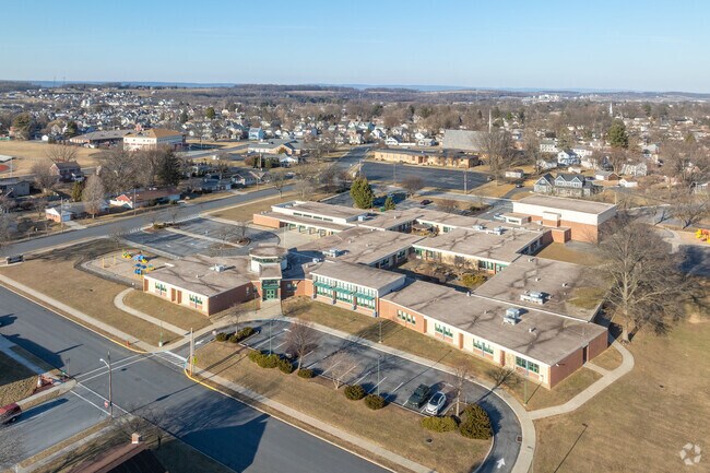 Pine Street Elementary School