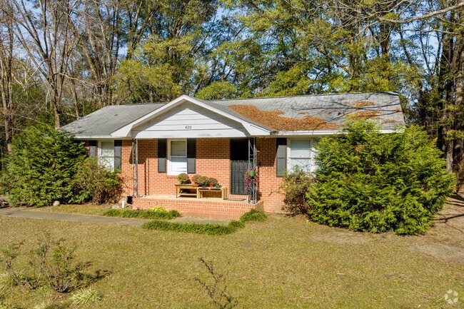 Brick ranch-style dwellings are common in Eastover, and they sometimes feature small porches.
