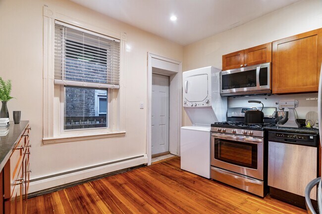 126 Day St unit 1, Jamaica Plain, MA 02130 - photo 3