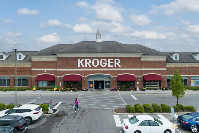 There are many chain shopping options available by Olde Sawmill such as Kroger.