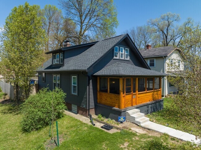 Remodeled Craftsman bungalow style homes are found throughout the Shepard neighborhood.