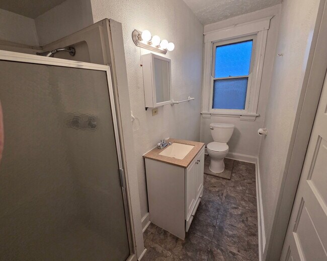 3959 Hazel Ave unit 3959 Hazel Ave Apt 2, Cincinnati, OH 45212 - photo 6