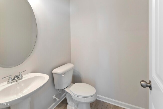 164 Courtside Dr, Dunn, NC 28334 - photo 7