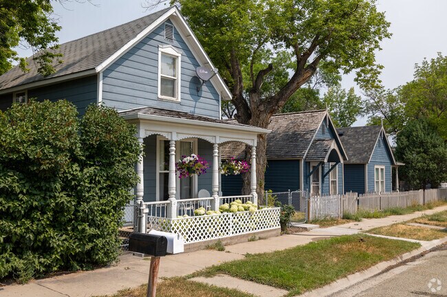 Charming historic homes line the peaceful streets of North East Helena.