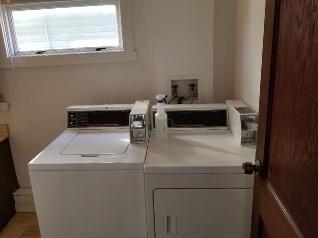 221 Beechurst Ave unit 3, Morgantown, WV 26505 - photo 7