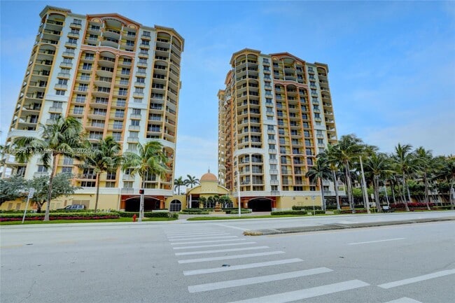 The Vue Condominiums unit S1505, Fort Lauderdale, FL 33305 - photo 2