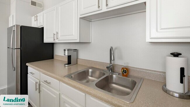 1601 W Arbrook Blvd unit 1822, Arlington, TX 76015 - photo 4