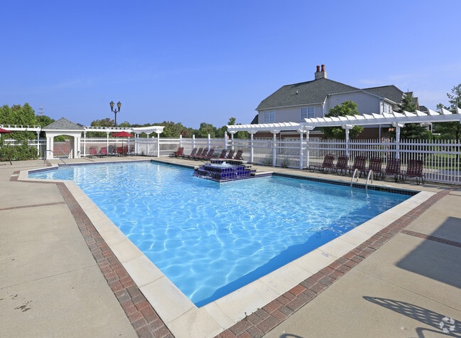 Brandywine Apartments, West Bloomfield, MI 48322 - photo 4