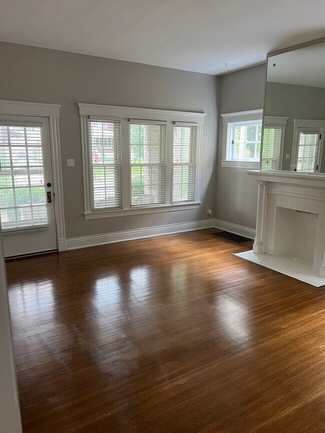 1635 Eastern Pkwy unit 1, Louisville, KY 40204 - photo 6