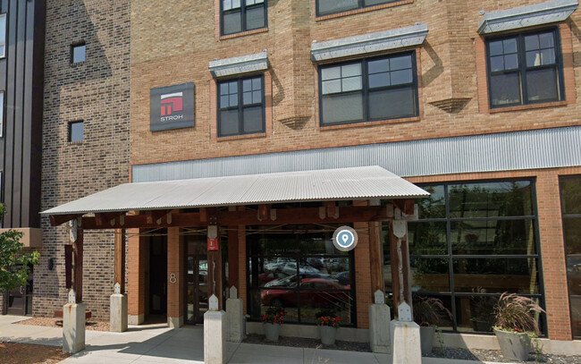 8 7th Street Flats, Fargo, ND 58102 - photo 2