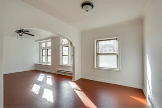 2828 S Moreland Blvd Unit 2, Cleveland, OH 44120