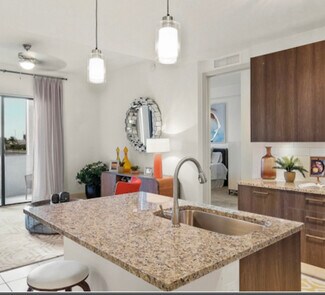 8801 Doral Blvd, Doral, FL 33178