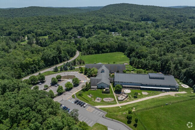 Washington Montessori School at 240 Litchfield Tpke, New Preston, CT 06777.