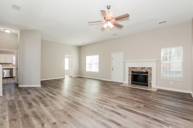 7078 Shore Rd, Lithonia, GA 30058 - photo 5