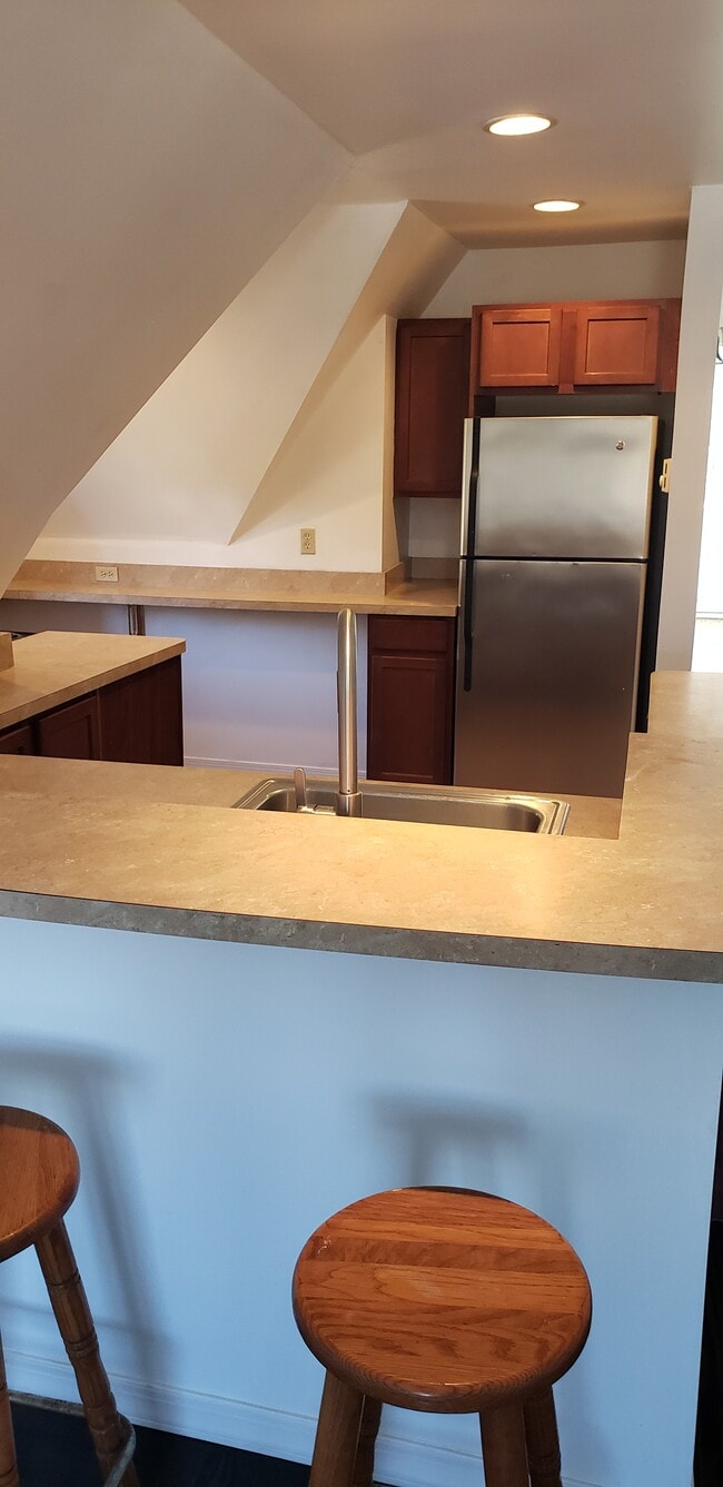 163 Learn Rd unit 1 bedroom 2nd floor, Tannersville, PA 18372 - photo 3