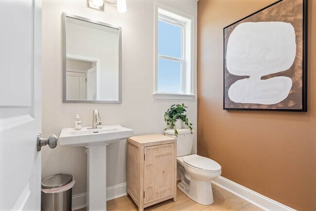 4025 Laurant Path, Flowery Branch, GA 30542 - photo 6