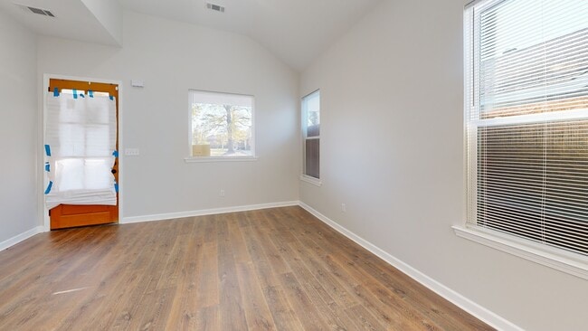 855 N Watkins St, Memphis, TN 38107 - photo 2