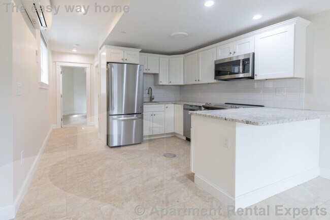 3 Linnaean St unit 5B, Cambridge, MA 02138 - photo 2