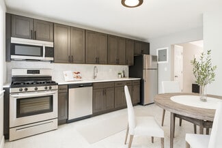 76 Market St, Perth Amboy, NJ 08861