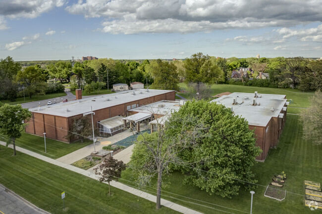 Eisenhower Elementary School challenges students by offering an all-encompassing curriculum.