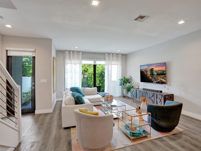 1604 SW 4th Ave, Fort Lauderdale, FL 33315 - photo 5