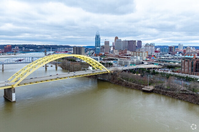 Residents in Fort Thomas enjoy a quick 5-minute trip over the bridge to Cincinnati.