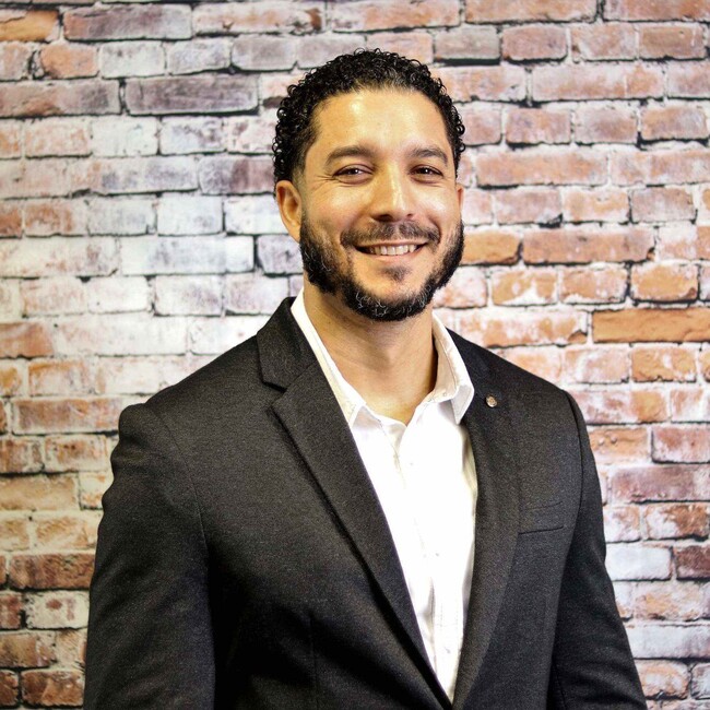 Agent Photo