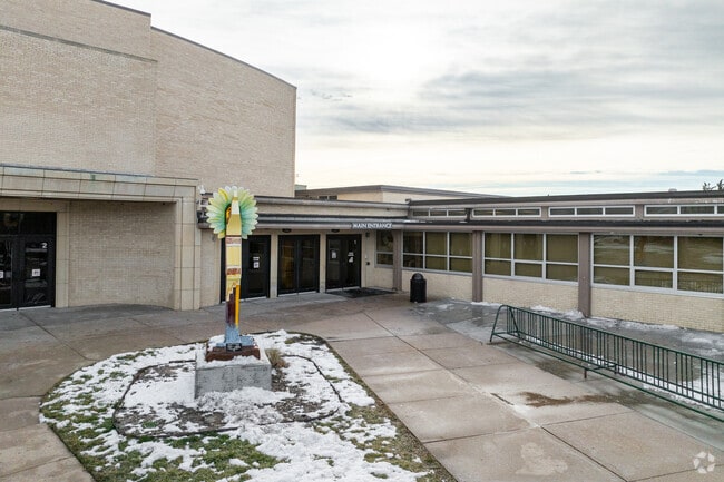 This is the main entry for West High School.