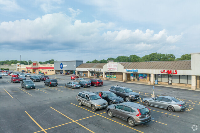 Just outside the Hametown neighborhood in Barberton is a shopping plaza for all your needs.