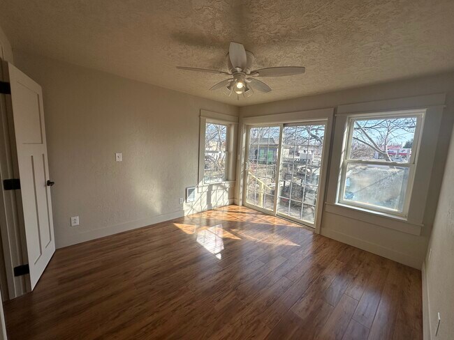 1005 Broadway Ave unit 2, Mattoon, IL 61938 - photo 7