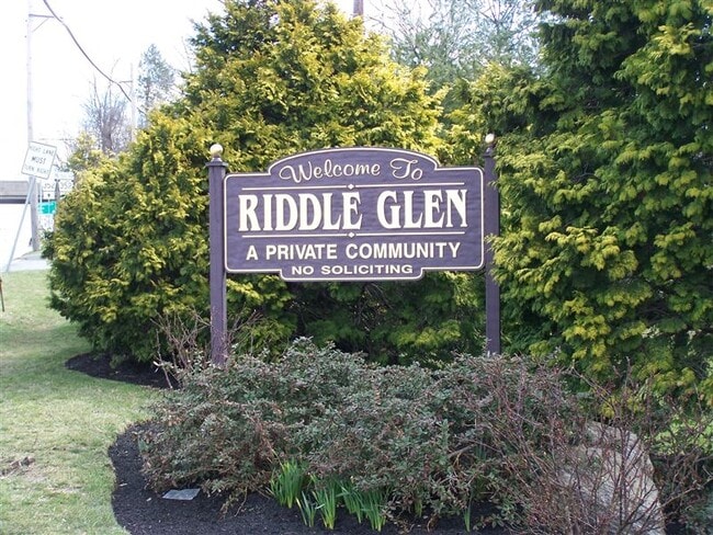 Riddle Glen unit E24, Media, PA 19063 - photo 2