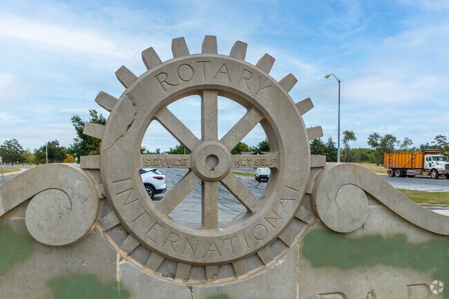 The unique park entry sign at South Rotary Park.
