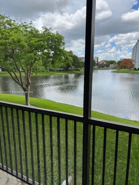 2226 N Cypress Bend Dr Unit 210, Pompano Beach, FL 33069