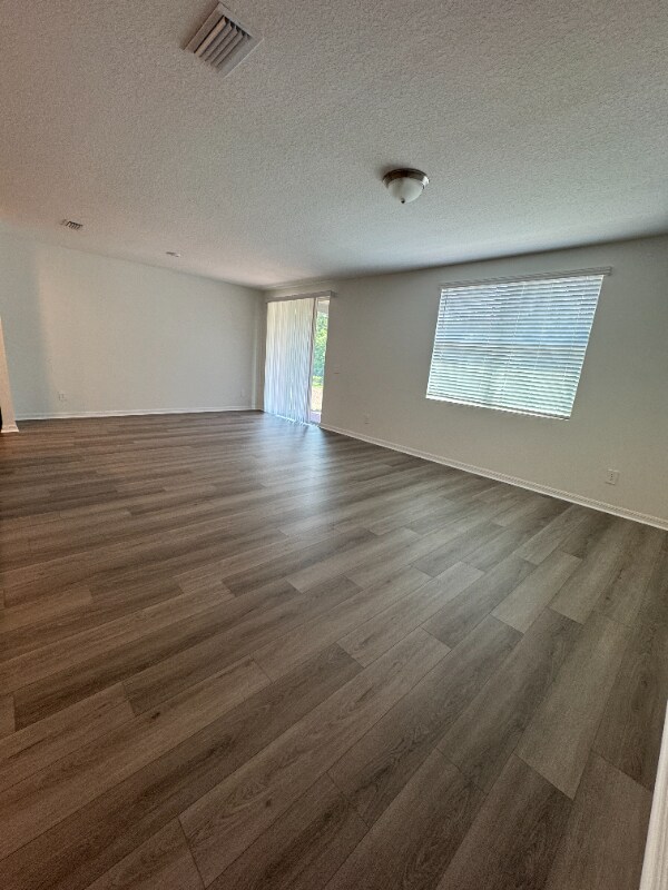 2955 Sunstar Dr, Saint Cloud, FL 34772 - photo 4